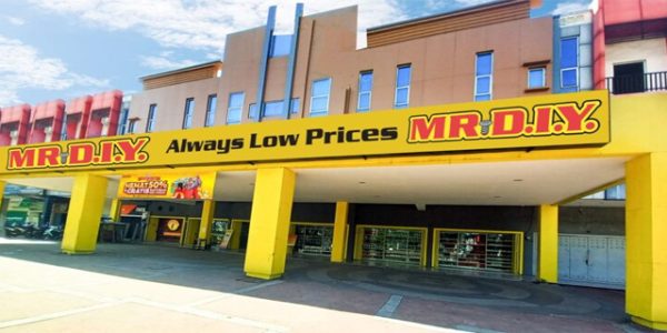 MR D.I.Y Sabet Penghargaan Top Home Improvement Retail BrandMR D.I.Y Sabet Penghargaan Top Home Improvement Retail Brand