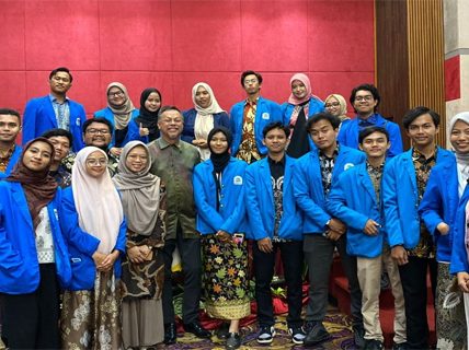 Mahasiswi UIN Jakarta Travelling 6 Negara