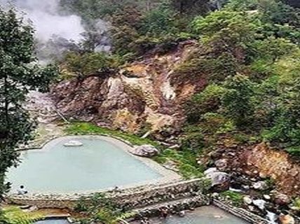 12 Wisata Air Panas Terbaik di Jawa Timur untuk Liburan di Musim Hujan