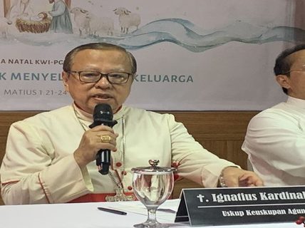 Kardinal Suharyo, Yang Kaya Rusak Hutan, Korbannya yang Tidak Punya Kuasa