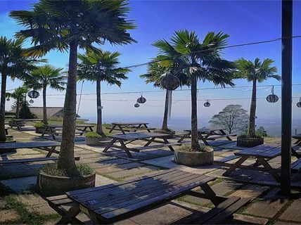 Mau Nongkrong di Semarang, Ini 10 Tempat Hits buat Sore sampai Malam!