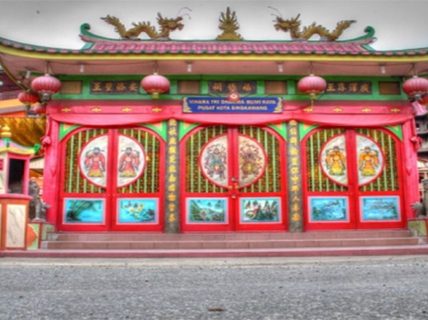 Mau Wisata Santai di Singkawang, Ini 12 Destinasi yang Cocok untuk Keluarga!