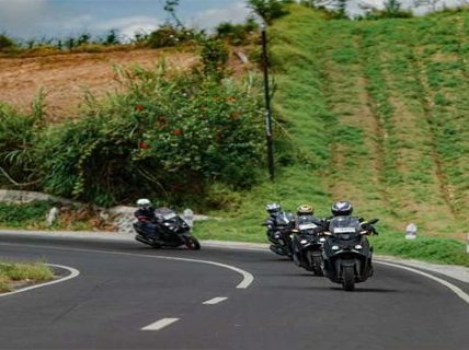 Menapak Jejak Cuan dari Bisnis Jalan-jalan