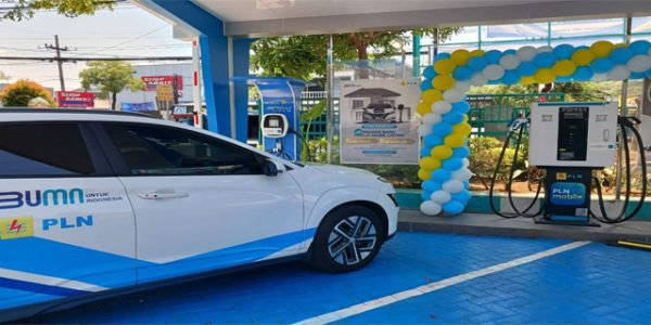 PLN Beri Insentif Pasang Home Charger Dengan diskon 50% dan Tarif Menarik