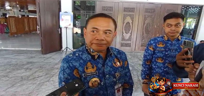Detik-Detik OTT Bupati Pati Sudewo Keluar dari Polres Kudus Lewat Pintu Belakang