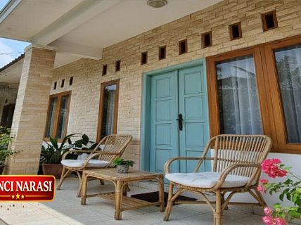 Inspirasi Teras Batu Alam hingga Rice Cooker Stainless Murah